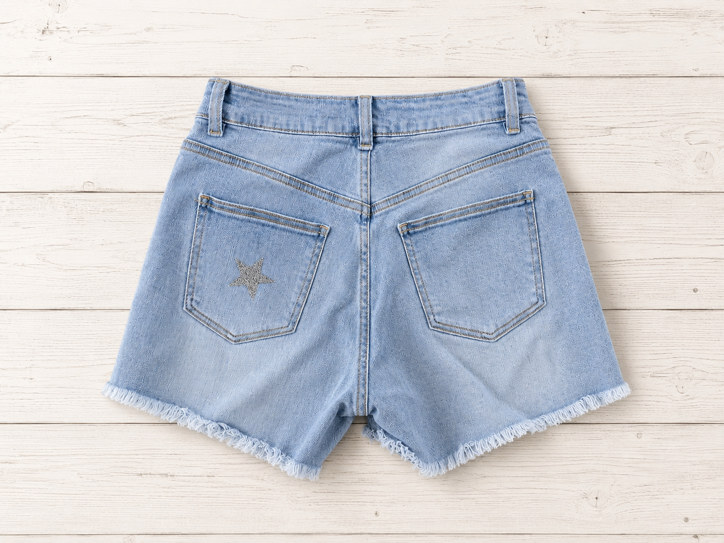 Shorts jeans con stelle in glitter